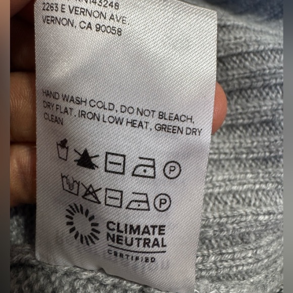 Reformation Gray V-Neck Men's Sweater - Picture 15 of 15